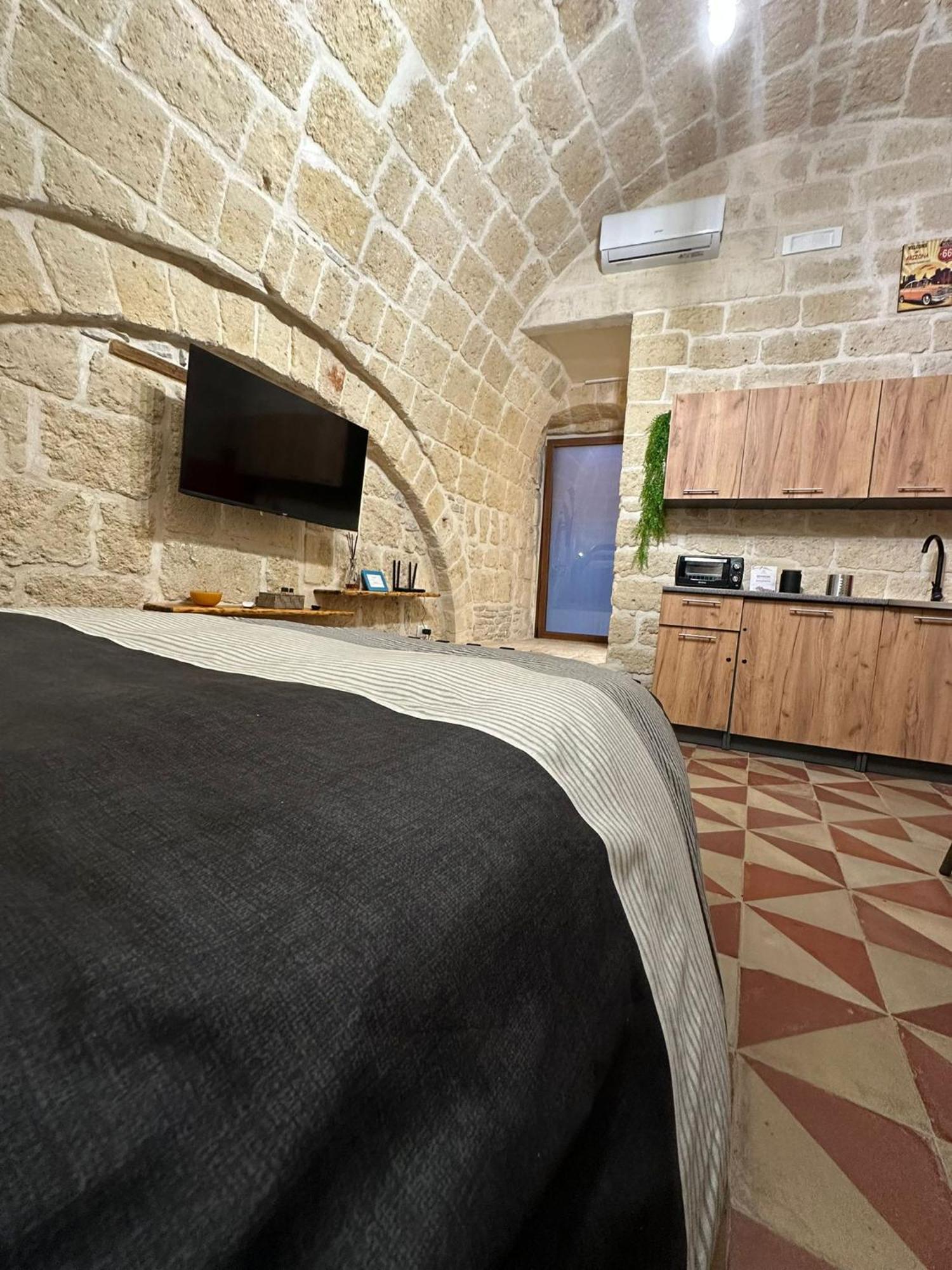 Room Pietra Bianca Corato Bagian luar foto