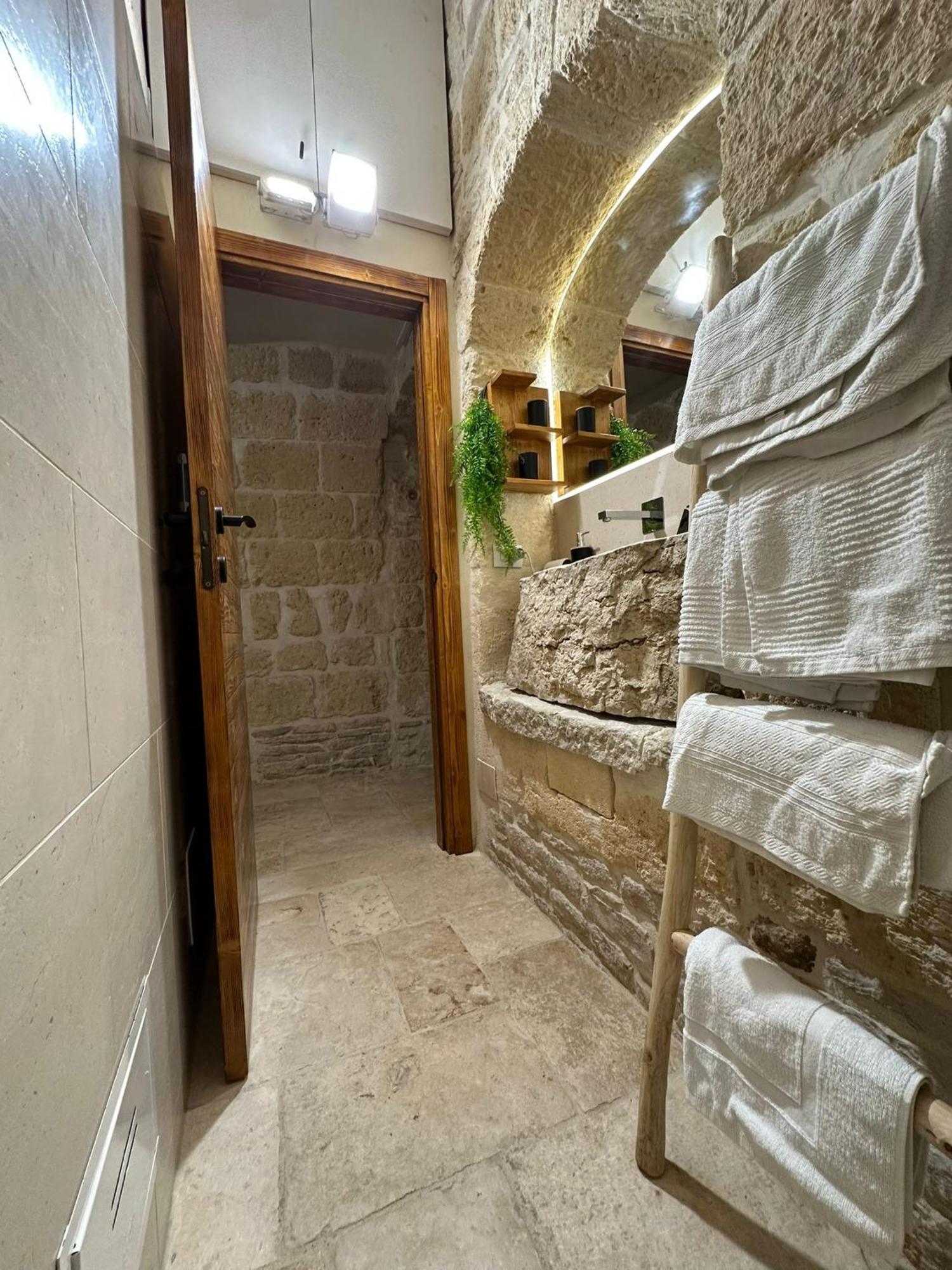 Room Pietra Bianca Corato Bagian luar foto